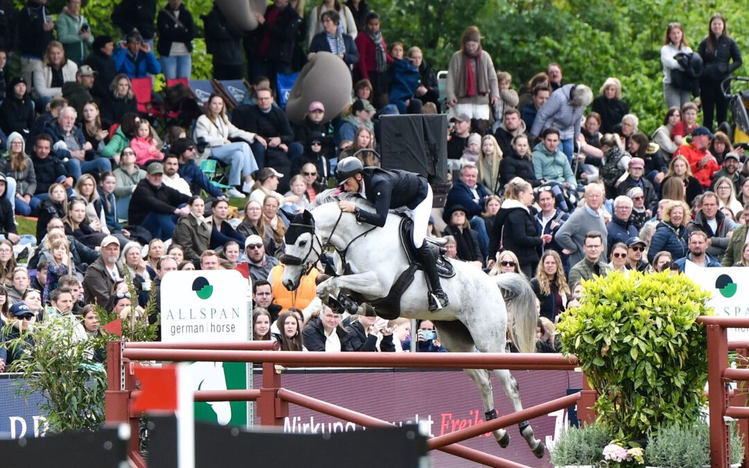 Super Ritte:  Famosa und Sascha Klemm auf dem Hamburger Springderby platziert